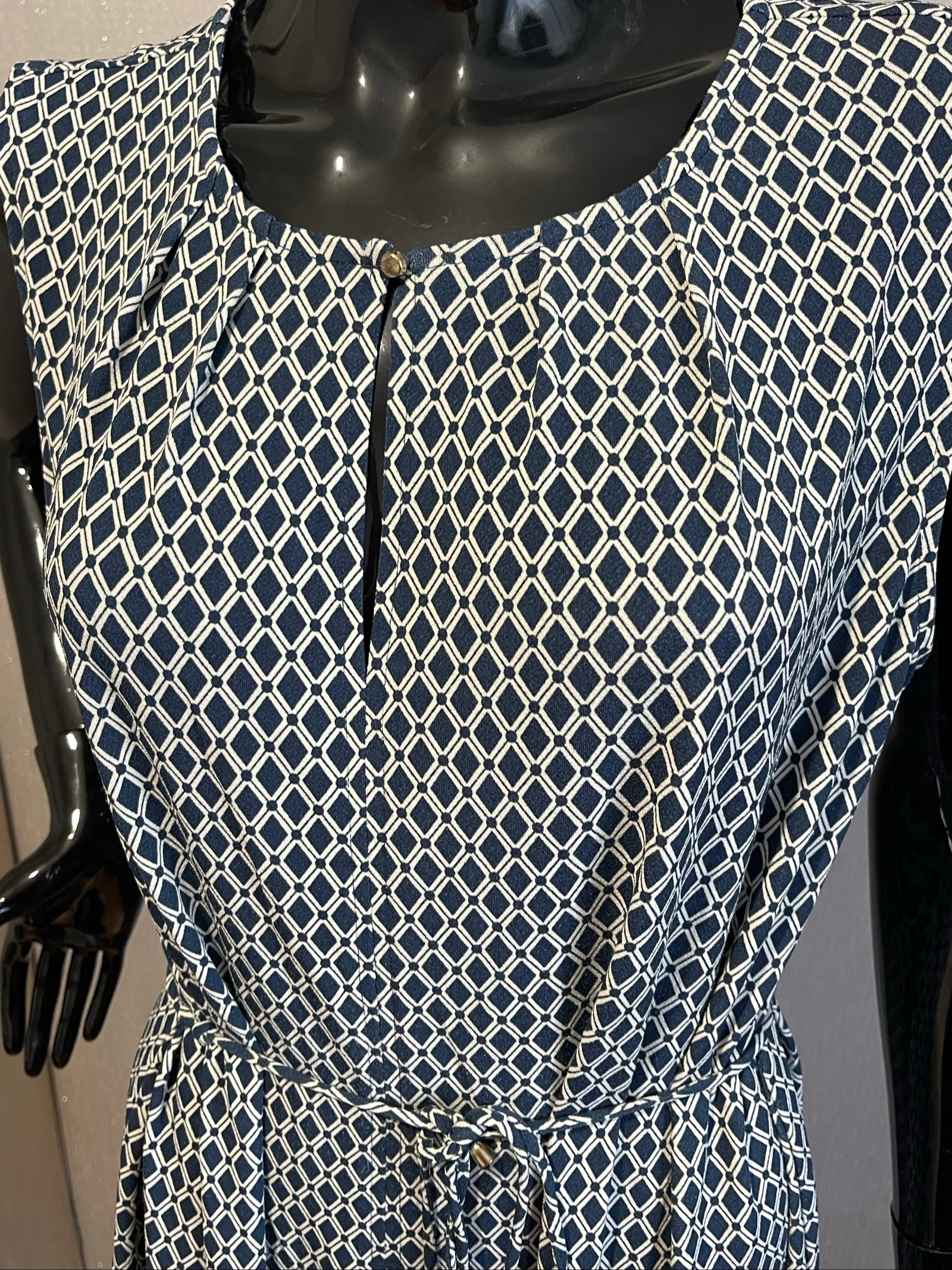 Belo vestido H&M com cinto tamanho M – photo 2